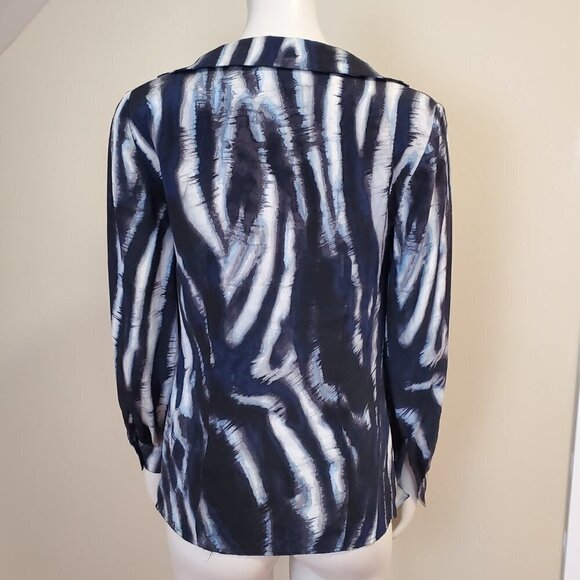 St. John Silk Blouse Size 4 tie Dye Cowl Neck Black Blue White Zebra Animal - Picture 13 of 14